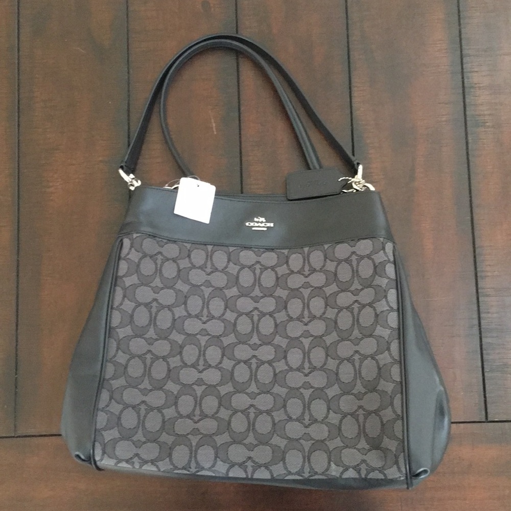 COACH Levy Shoulder bag